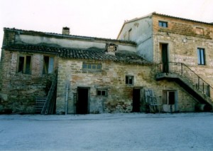 Casa Carotondo in Le Marche, Italy in2004 before we started renovating it.