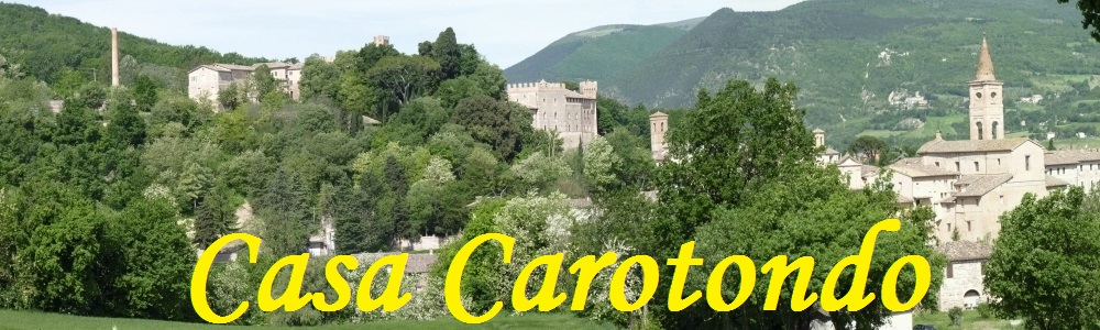 Die Stadt Calderola mit dem Schloß Pallotta und die Santuario di Santa Maria del Monte in den Marken, Italien