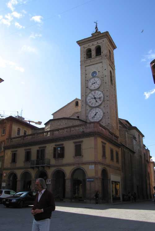 Basilica of St. Nicola in Tolentino, Le Marche